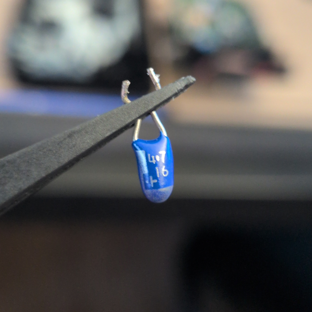 Tantalum capacitor